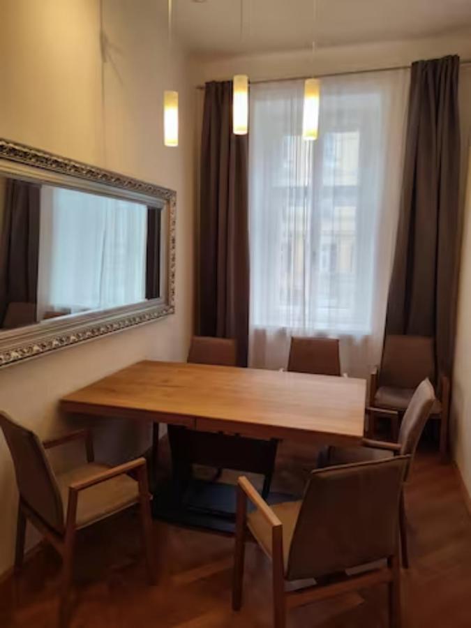 Bookstyrian1 Apartment Грац Екстериор снимка
